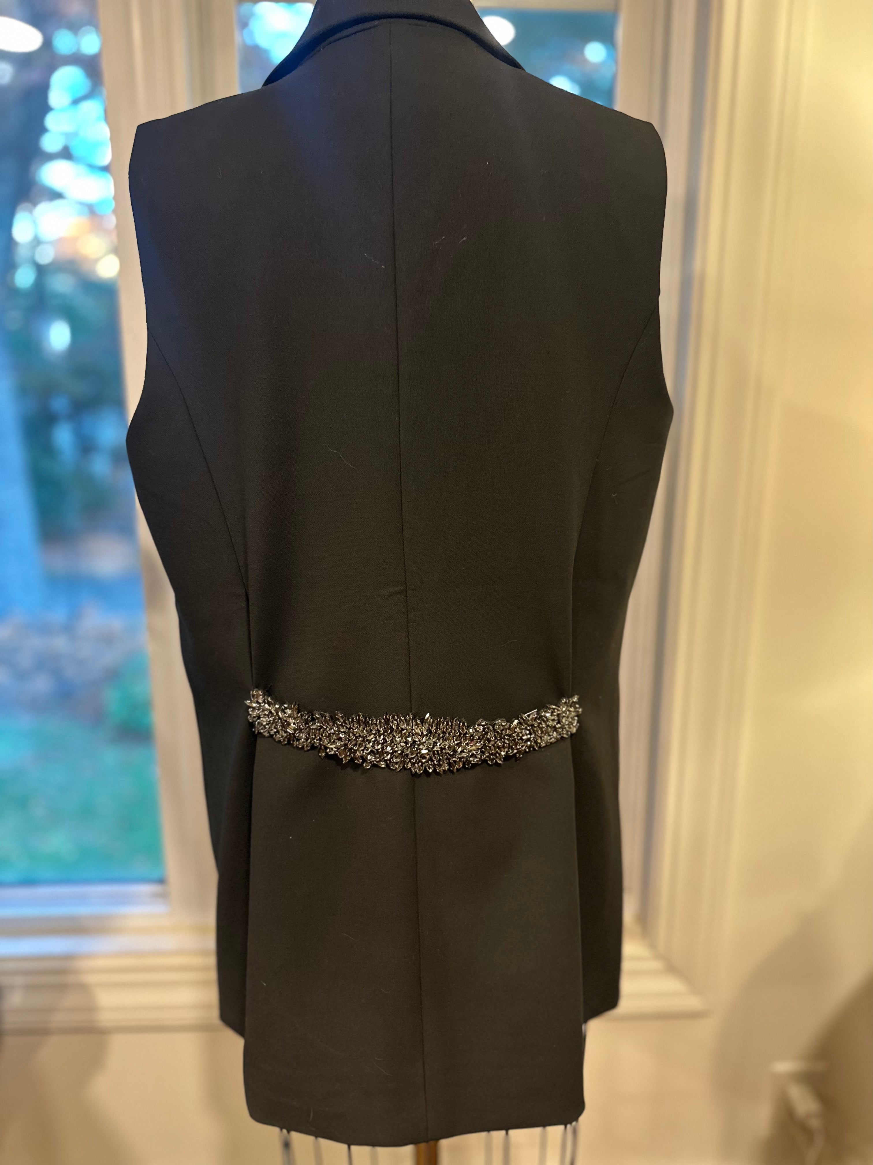 Maison d’Amelie Paris Sleeveless Vest.