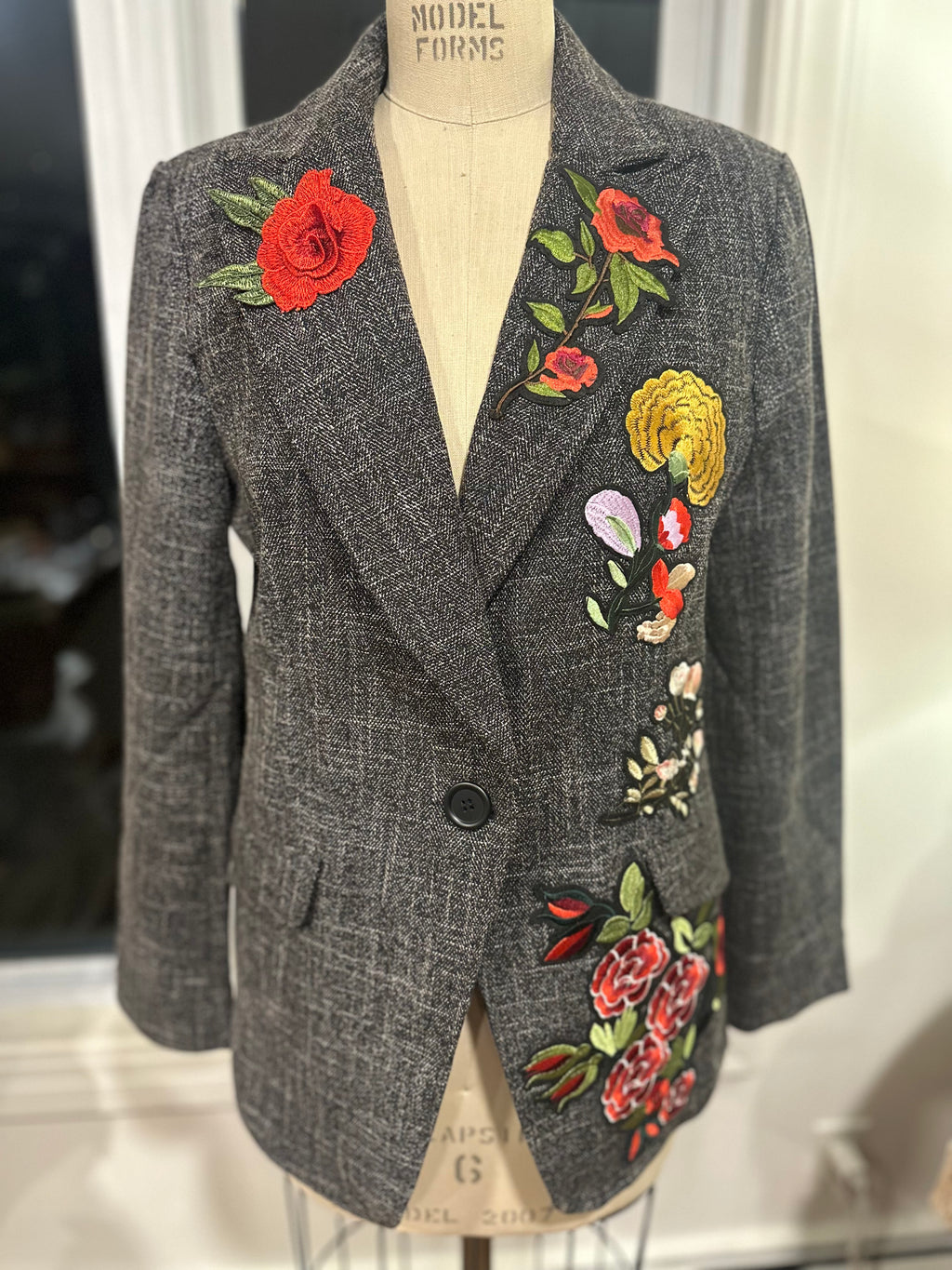 MAX STUDIO Embellished Blazer