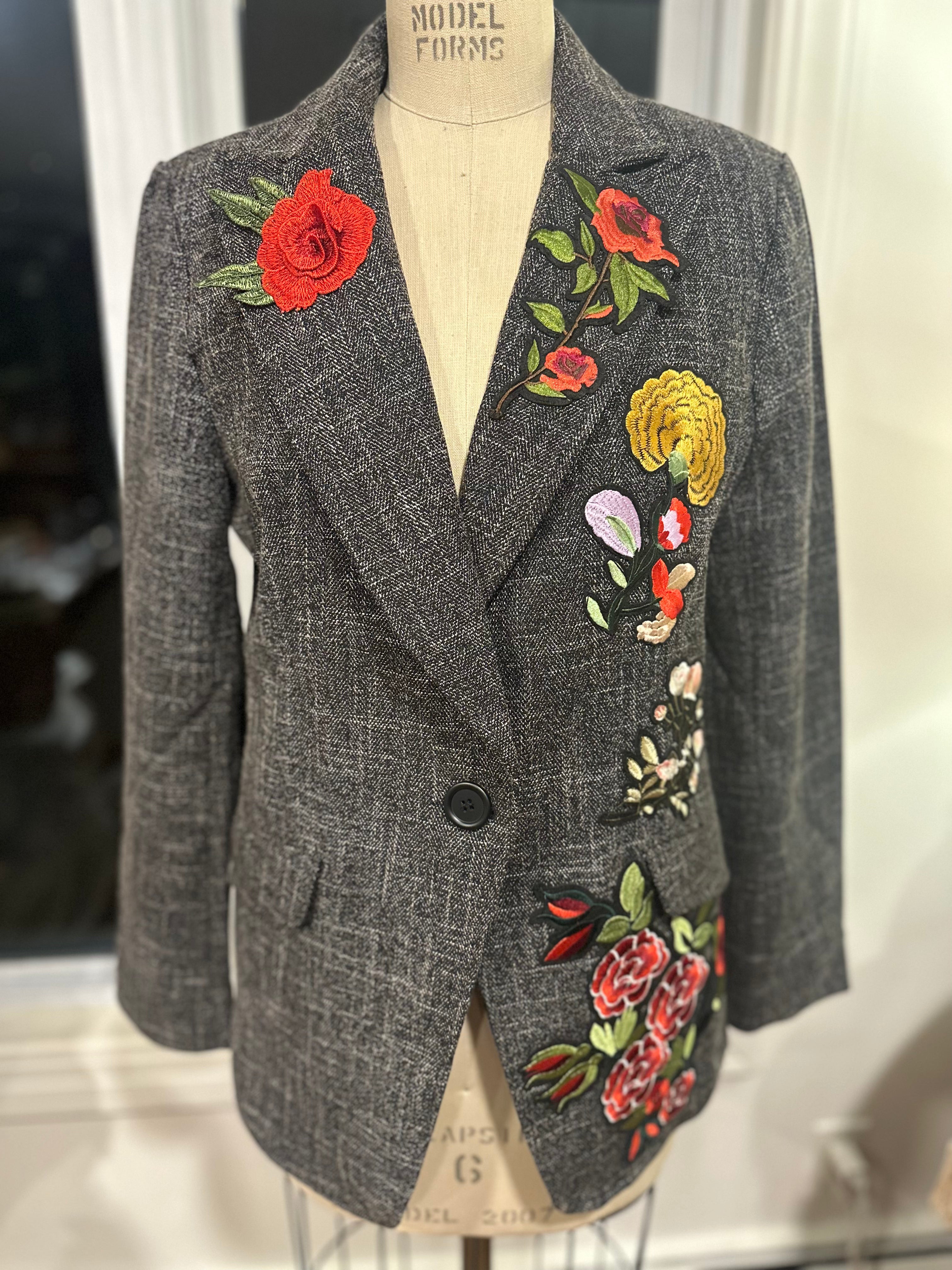 MAX STUDIO Embellished Blazer
